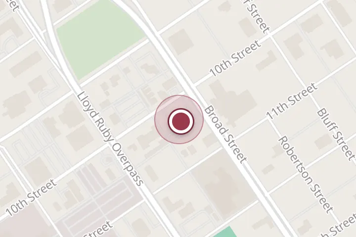 Street map around 1004 Broad St, Wichita Falls, with a pin at IHOP